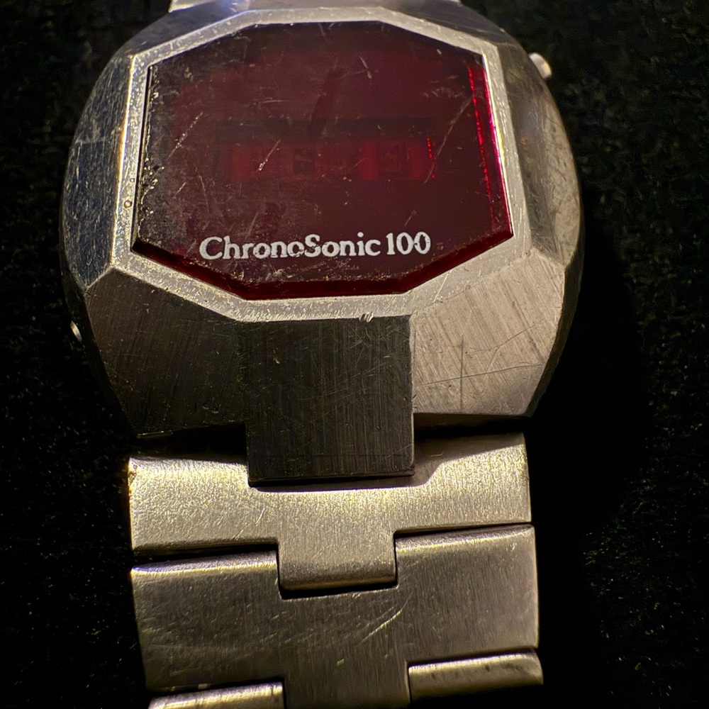 Chronosonic 100 The Computer Watch Red Led Wristwatch With Box Orig Band Works